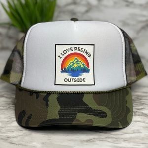 I love peeing outside funny hat